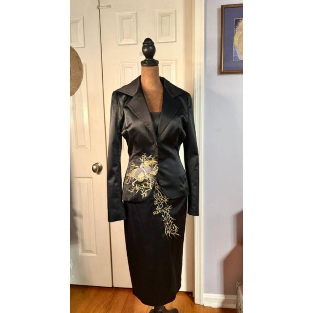 Vintage Y2K Mandalay Black Satin Embroidered Dress Jacket Set Size 6. 2-piece